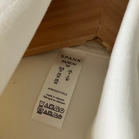 SPANX Off White Air Essentials Soft Tunic Turtleneck Elevated Sweatshirt Size XS - Picture 10 of 10